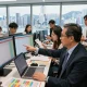 Kelompok terlibat menganalisis hasil Pengeluaran HK Lotto di kantor lotere Hong Kong yang ramai.